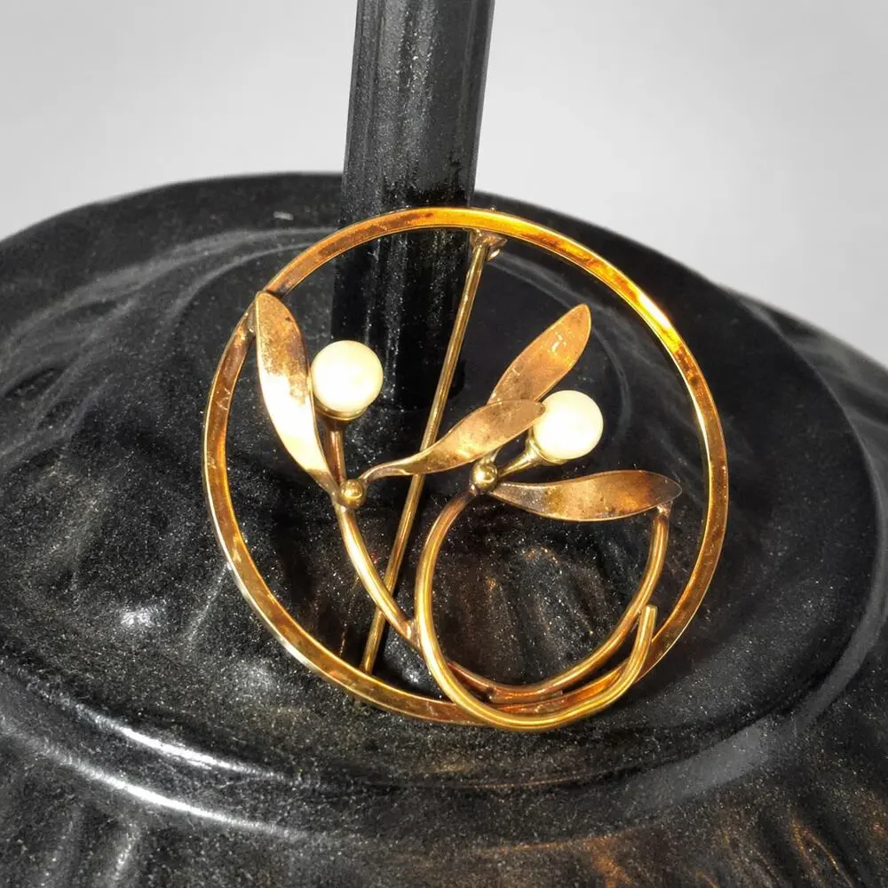 Vintage Gold Flower Brooch Van Dell Faux‎ Pearl 12K Gold Filled Pin 1.5